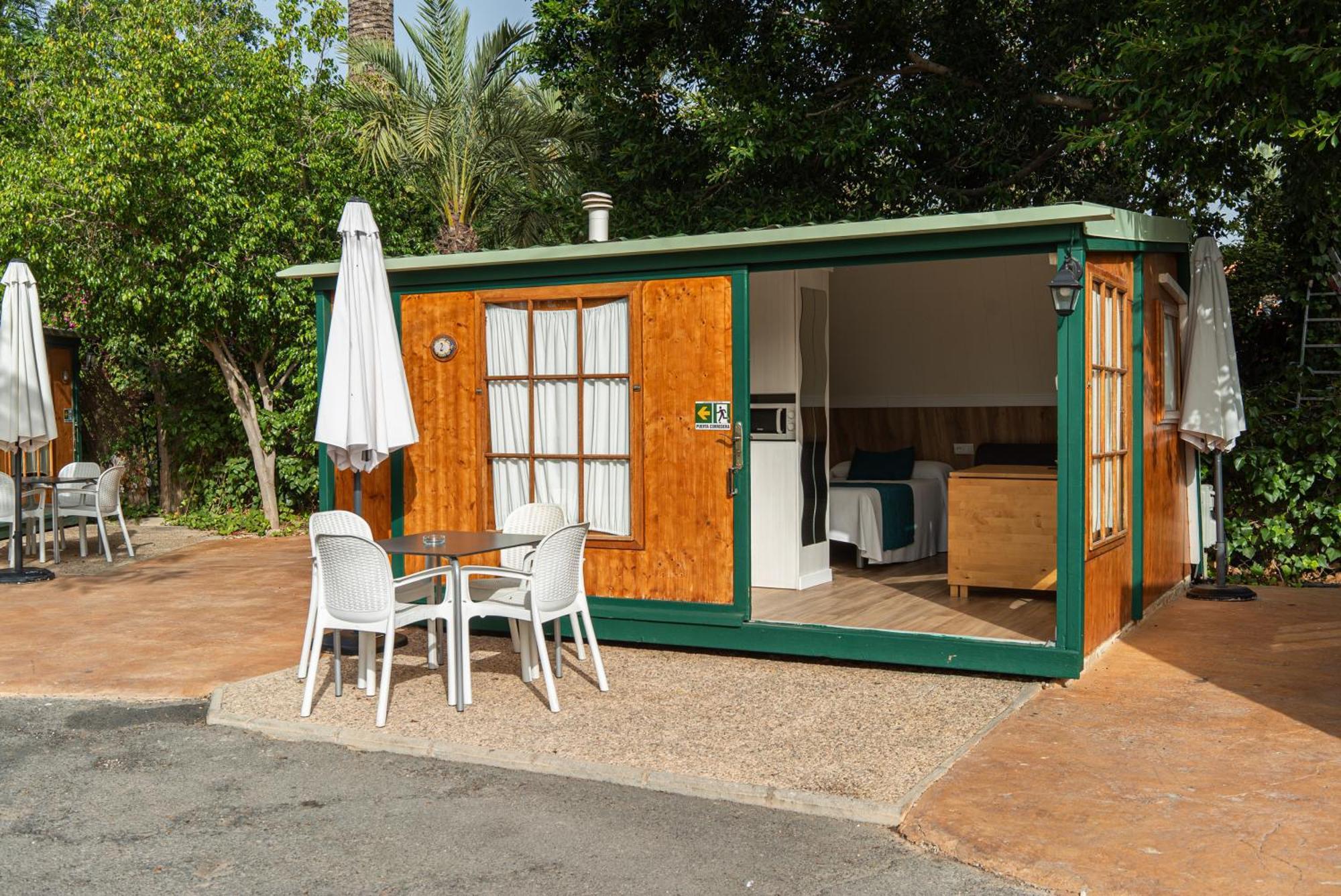 Camping Las Palmeras Crevillente Bagian luar foto