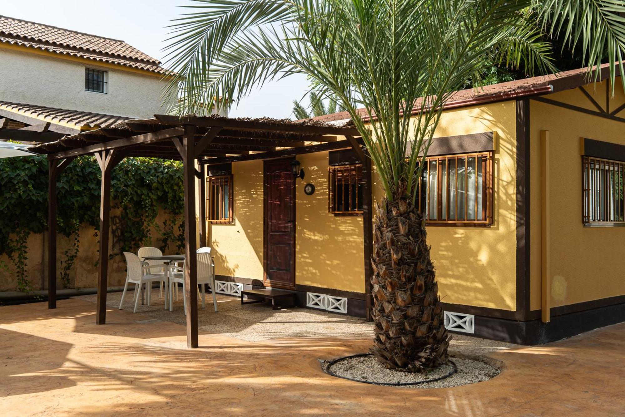 Camping Las Palmeras Crevillente Bagian luar foto